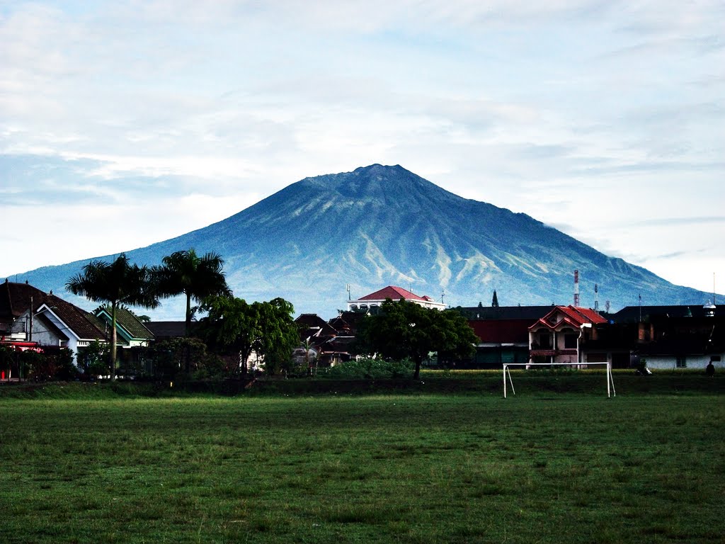 Dibalik Cerita Mistis Gunung Arjuno Terdapat Keindahan Alam Dipuncaknya