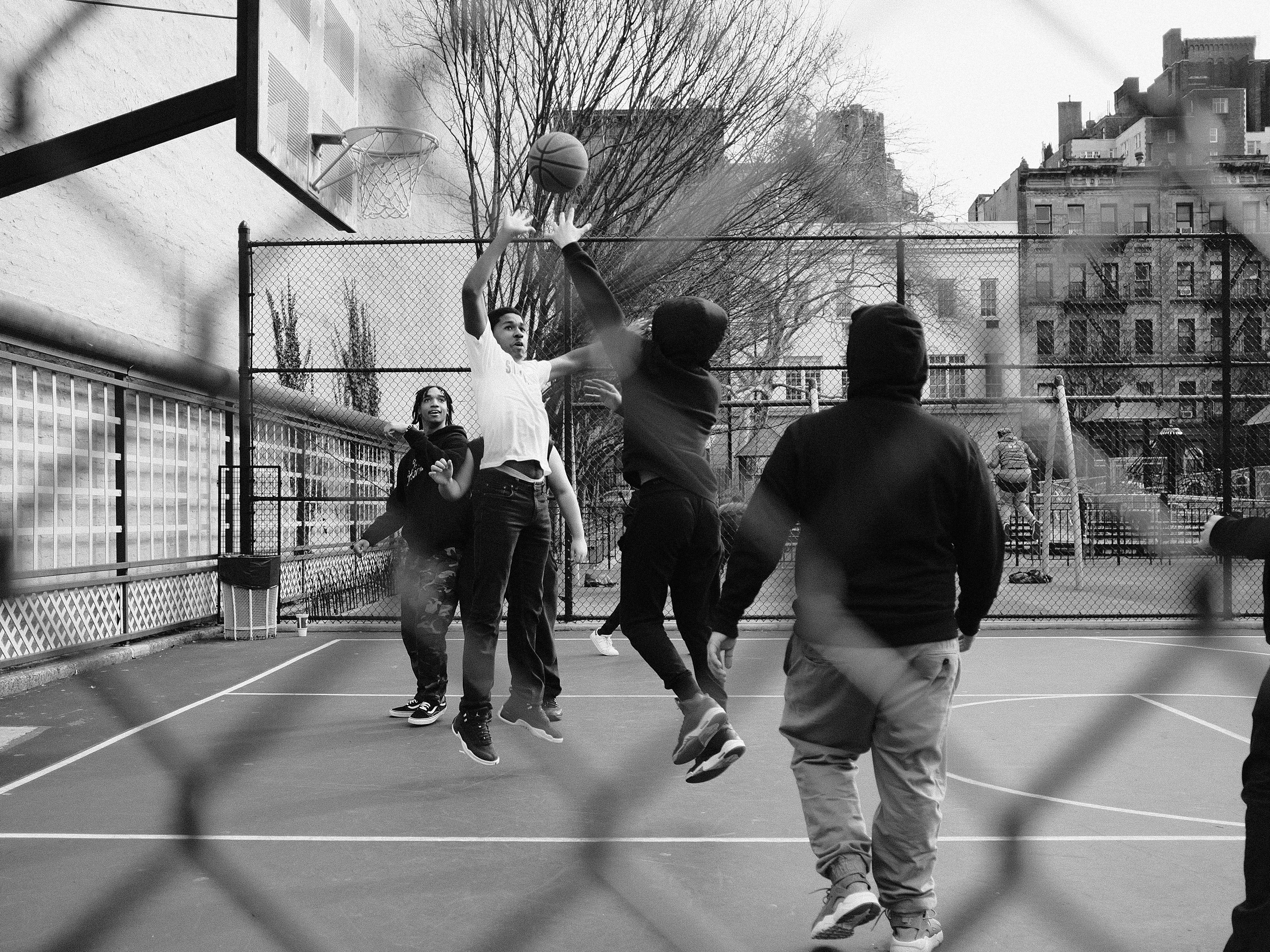 ebcruckerpark.com: entertainers basketball classic website